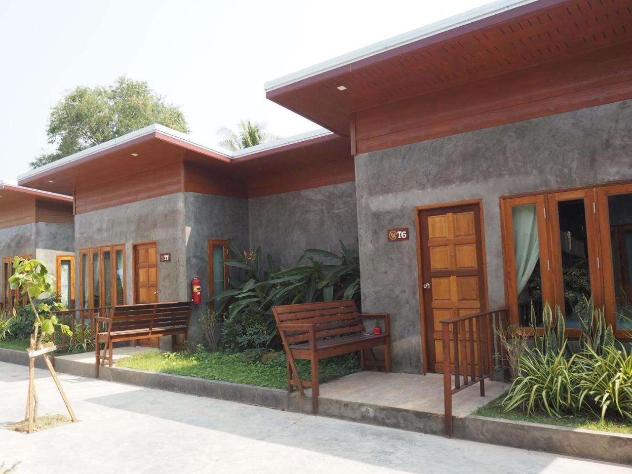 Nawiengkaeriverview Resort Mukdahan Exterior photo