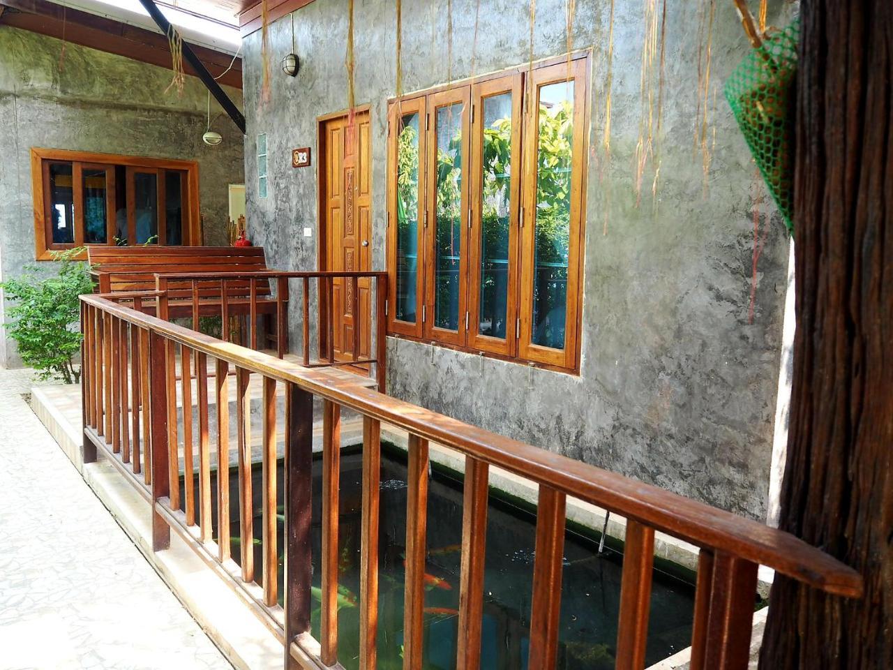 Nawiengkaeriverview Resort Mukdahan Exterior photo
